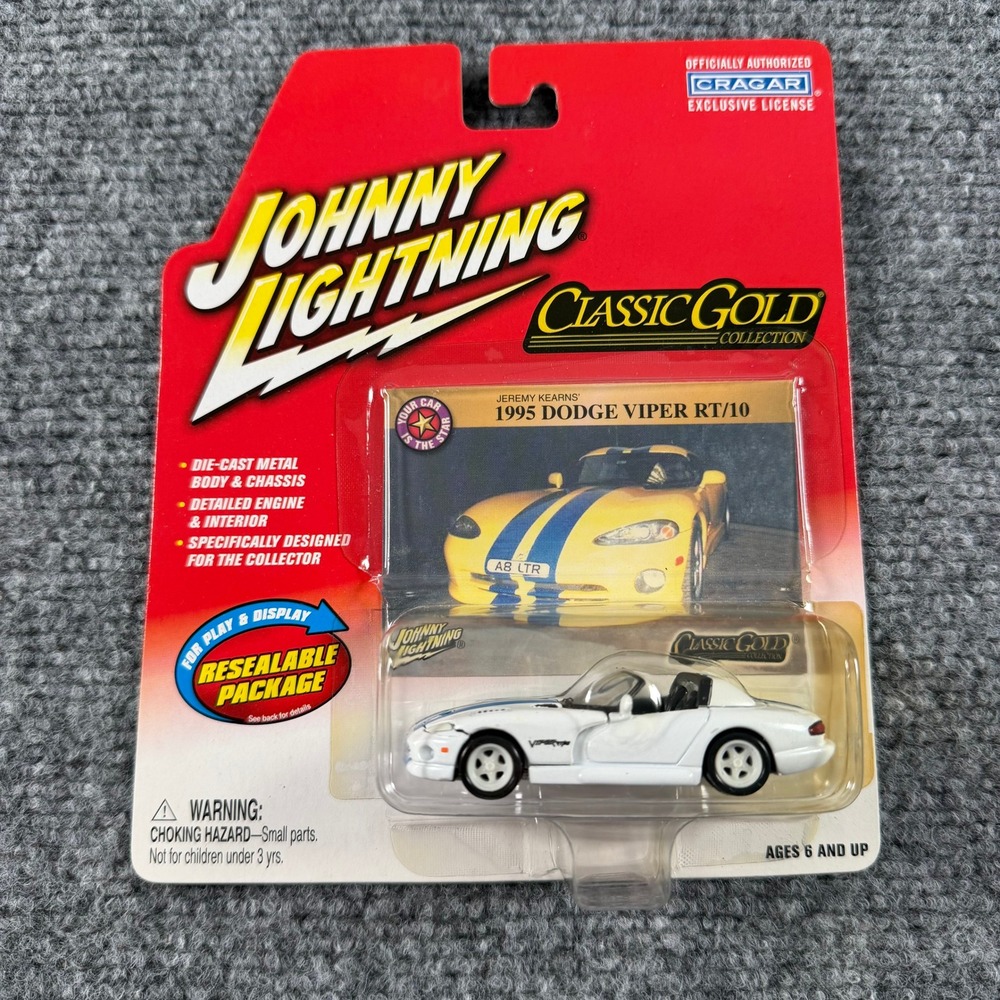 Johnny Lightning 1995 Dodge Viper RT/10 White Diecast Classic Gold Car Chase